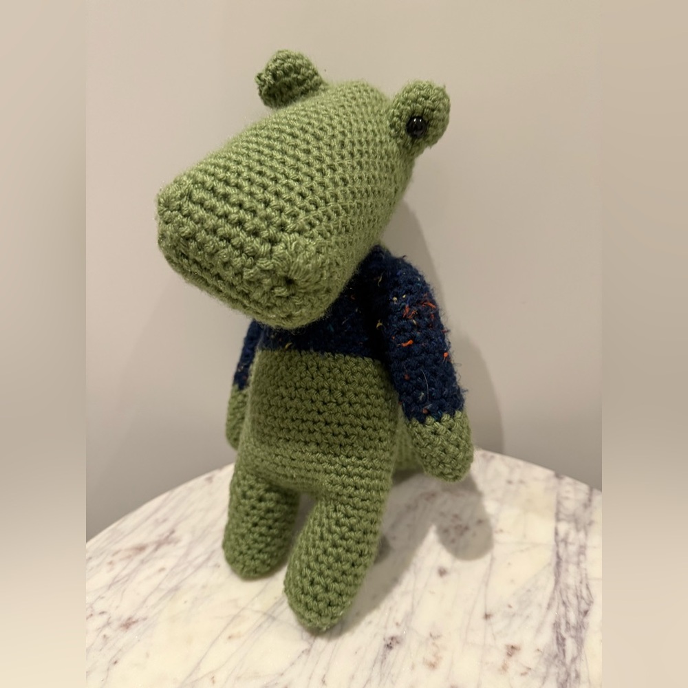 Crochet alligator missing one eye - AS‎ IS